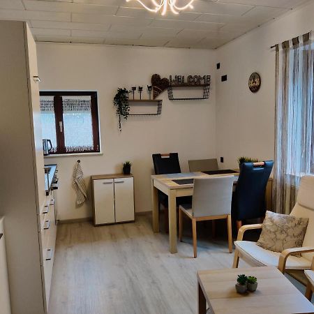 Holiday Home In Quiet Beautiful Area With Two Separate, Modern, Furnished Apartments Deutsch-Wagram Luaran gambar