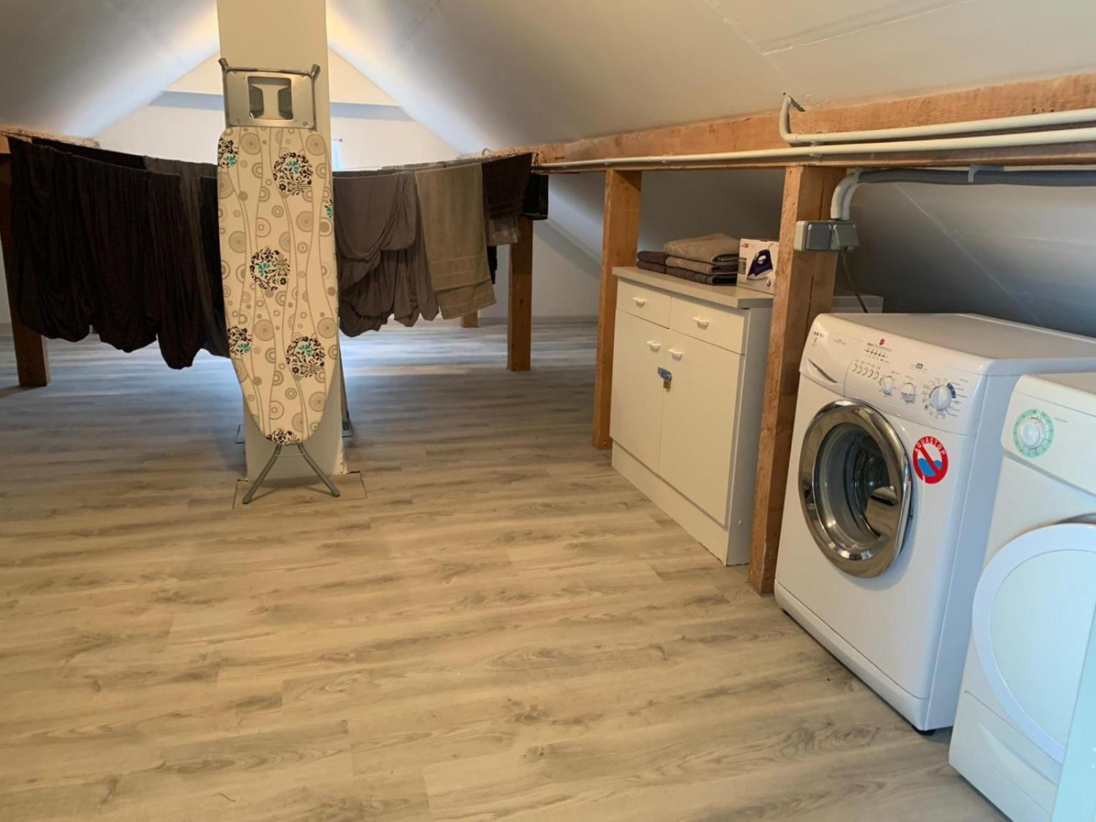 Holiday Home In Quiet Beautiful Area With Two Separate, Modern, Furnished Apartments Deutsch-Wagram Luaran gambar